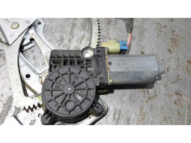 Recambio de elevalunas delantero izquierdo para mercedes-benz clase m (w163) referencia OEM IAM 990407100 153041 