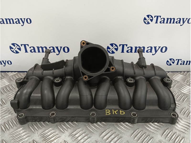 Recambio de colector admision para audi a3 (8p) 2.0 tdi referencia OEM IAM 03G129713AF  