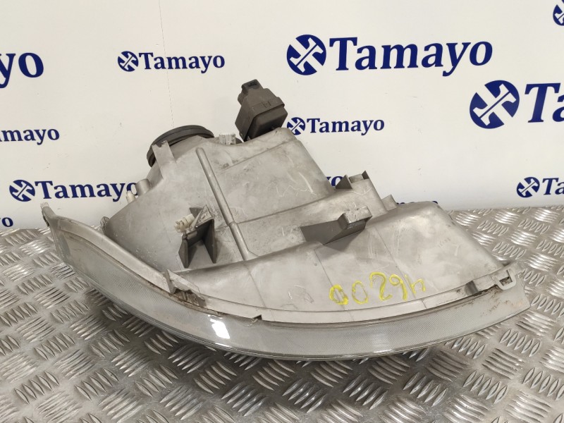 Recambio de faro izquierdo para renault trafic caja cerrada (ab 4.01) referencia OEM IAM 7700311371  