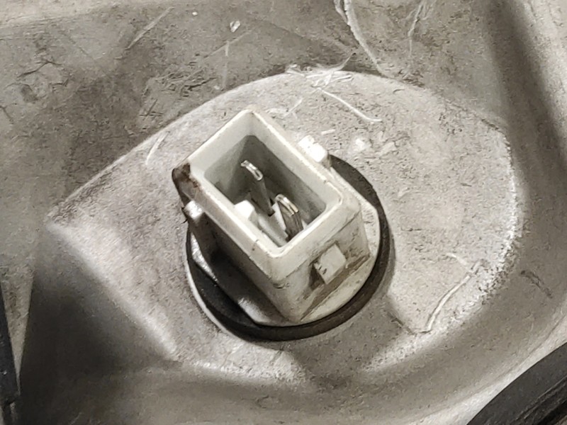 Recambio de faro izquierdo para renault trafic caja cerrada (ab 4.01) referencia OEM IAM 7700311371  
