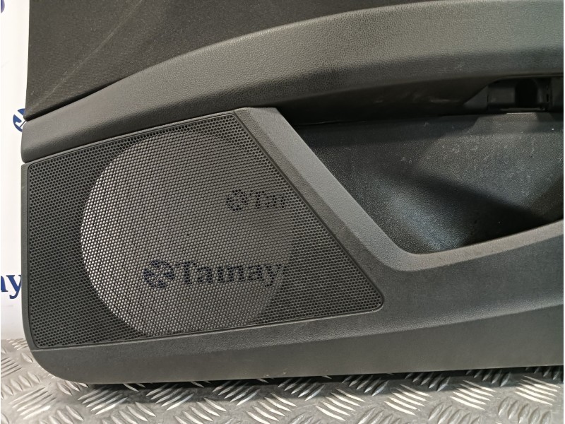 Recambio de guarnecido puerta delantera derecha para seat leon (5f1) 1.6 tdi referencia OEM IAM 5F4867132  