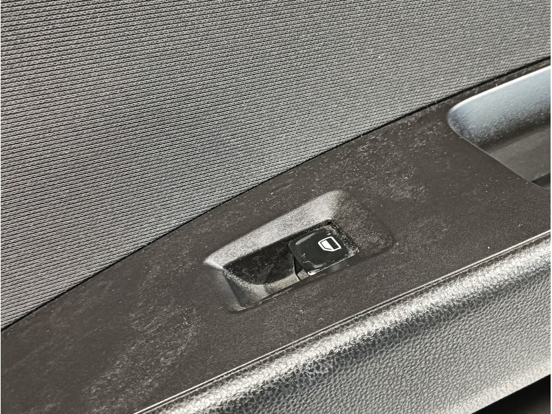 Recambio de guarnecido puerta delantera derecha para seat leon (5f1) 1.6 tdi referencia OEM IAM 5F4867132  