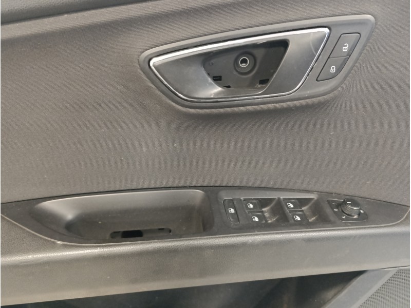 Recambio de guarnecido puerta delantera izquierda para seat leon (5f1) 1.6 tdi referencia OEM IAM 5F4867131L  