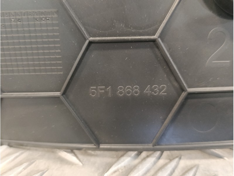 Recambio de moldura para seat leon (5f1) 1.6 tdi referencia OEM IAM 5F1868432  