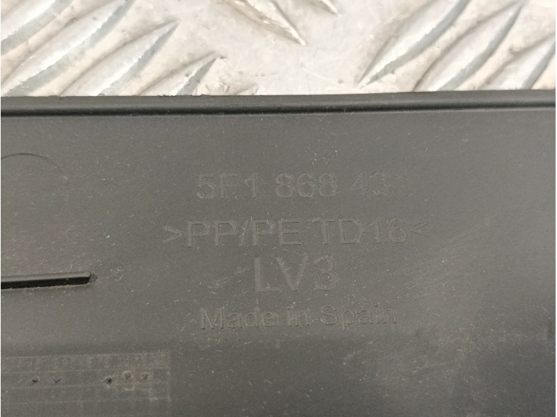 Recambio de moldura para seat leon (5f1) 1.6 tdi referencia OEM IAM 5F1868431  