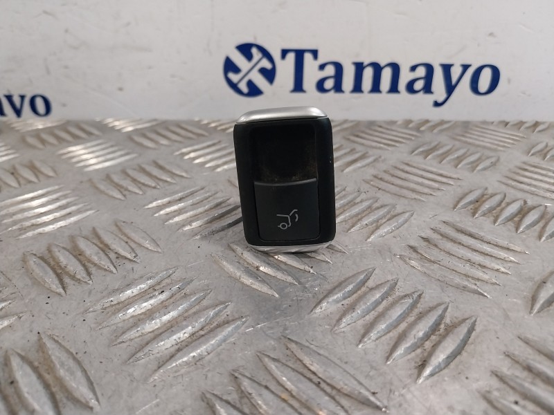 Recambio de interruptor para mercedes-benz clase gla (w156) referencia OEM IAM A1668707610  