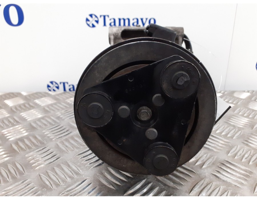 Recambio de compresor aire acondicionado para ford focus ranchera familiar (dnw) 1.8 tddi referencia OEM IAM 4M5H19D629AD  