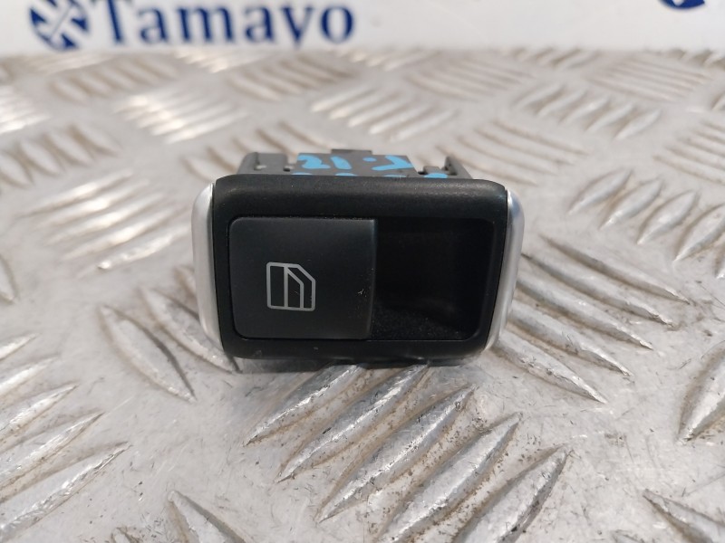 Recambio de mando elevalunas trasero izquierdo para mercedes-benz clase gla (w156) referencia OEM IAM A2049058102  10075074