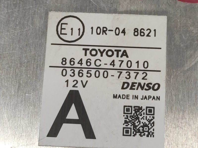 Recambio de camara trasera para toyota prius (zvw50) referencia OEM IAM 8646C47010  0365007372