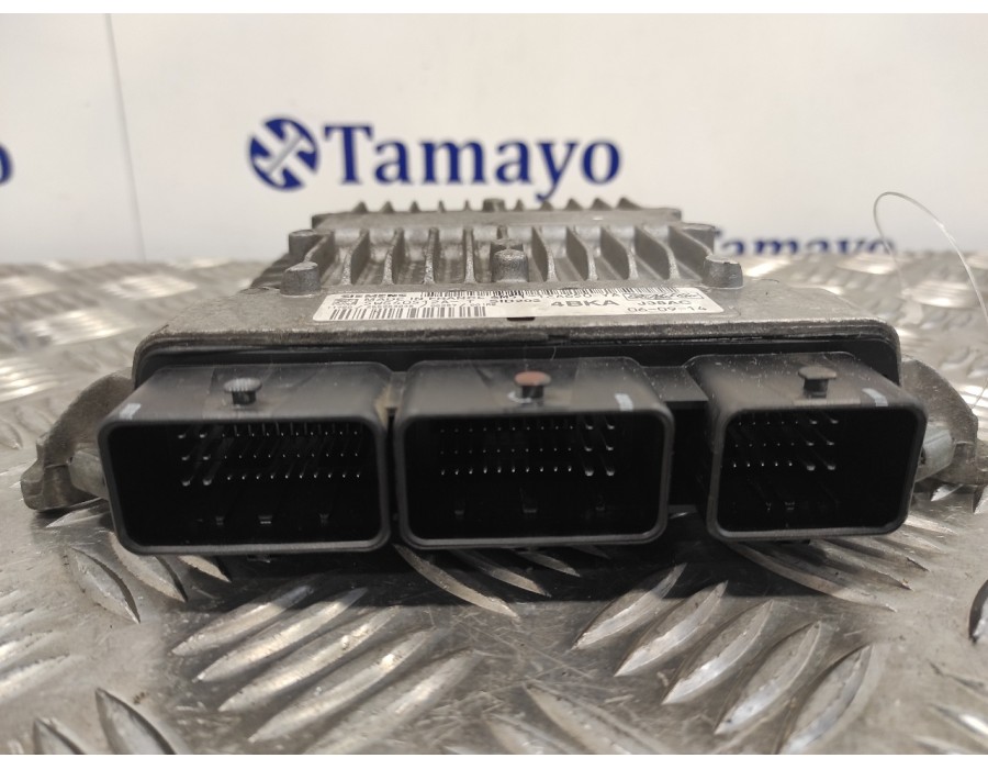 Recambio de centralita motor uce para ford focus ranchera familiar (dnw) 1.8 tddi referencia OEM IAM 5WS40512AT SID202 6M5112A65