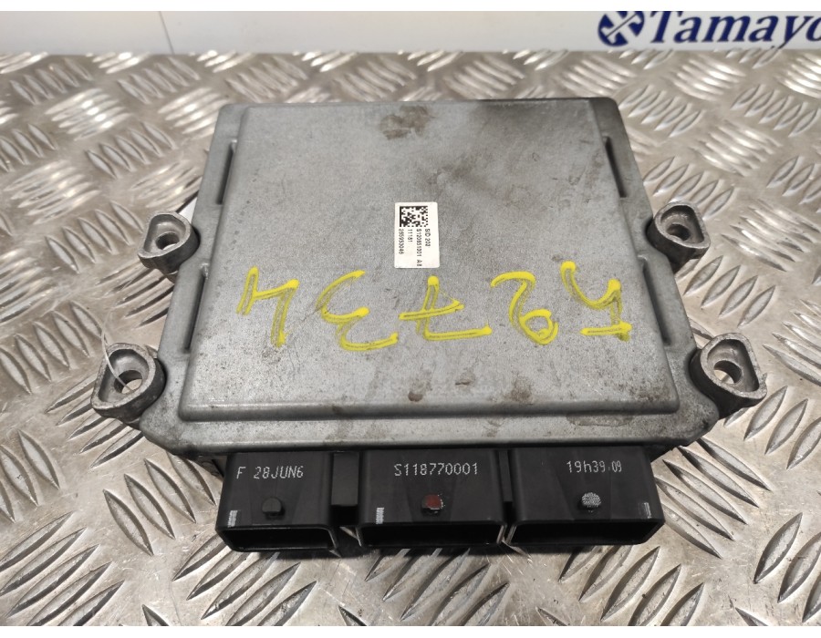 Recambio de centralita motor uce para ford focus ranchera familiar (dnw) 1.8 tddi referencia OEM IAM 5WS40512AT SID202 6M5112A65