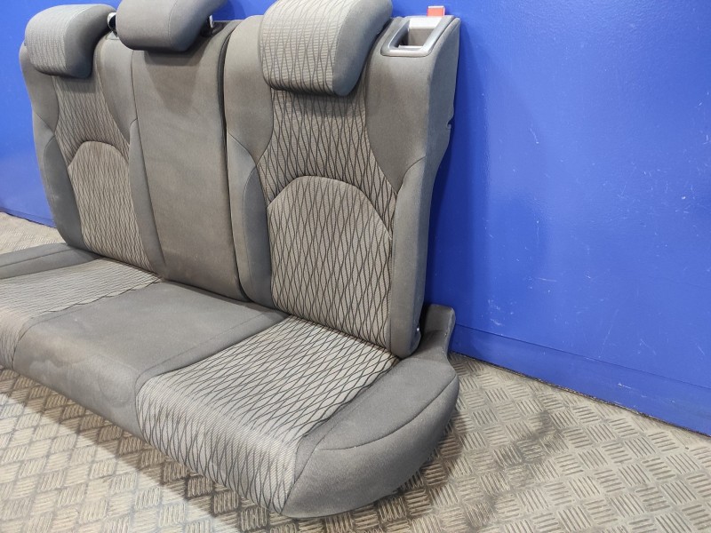 Recambio de asientos traseros para seat leon (5f1) 1.6 tdi referencia OEM IAM 5F0885031  