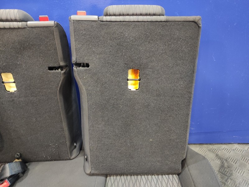 Recambio de asientos traseros para seat leon (5f1) 1.6 tdi referencia OEM IAM 5F0885031  