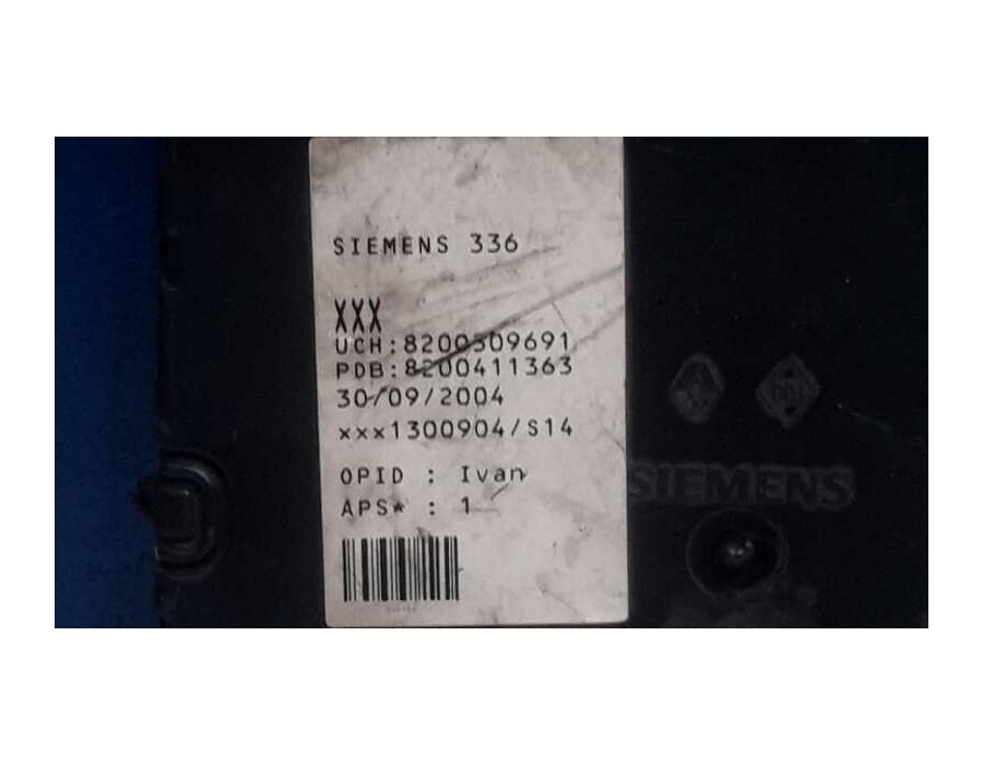 Recambio de caja reles / fusibles para renault megane ii berlina 5p 1.9 turbodiesel referencia OEM IAM 8200309691  8200411363