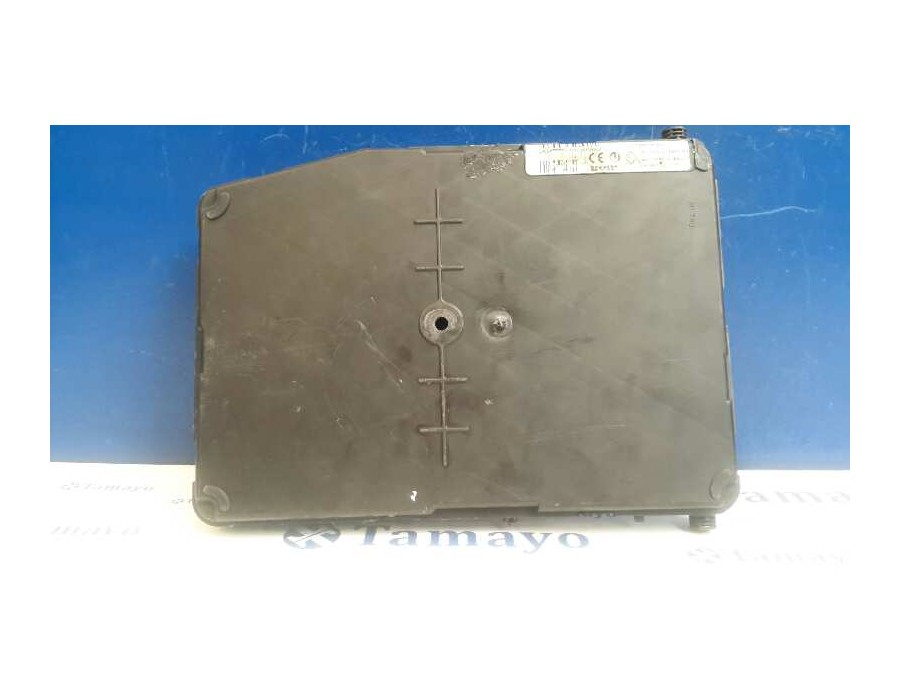 Recambio de caja reles / fusibles para renault megane ii berlina 5p 1.9 turbodiesel referencia OEM IAM 8200309691  8200411363