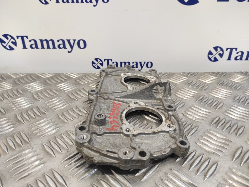 Recambio de tapa distribucion para mercedes-benz clase c (w205) familiar referencia OEM IAM A2740150700  