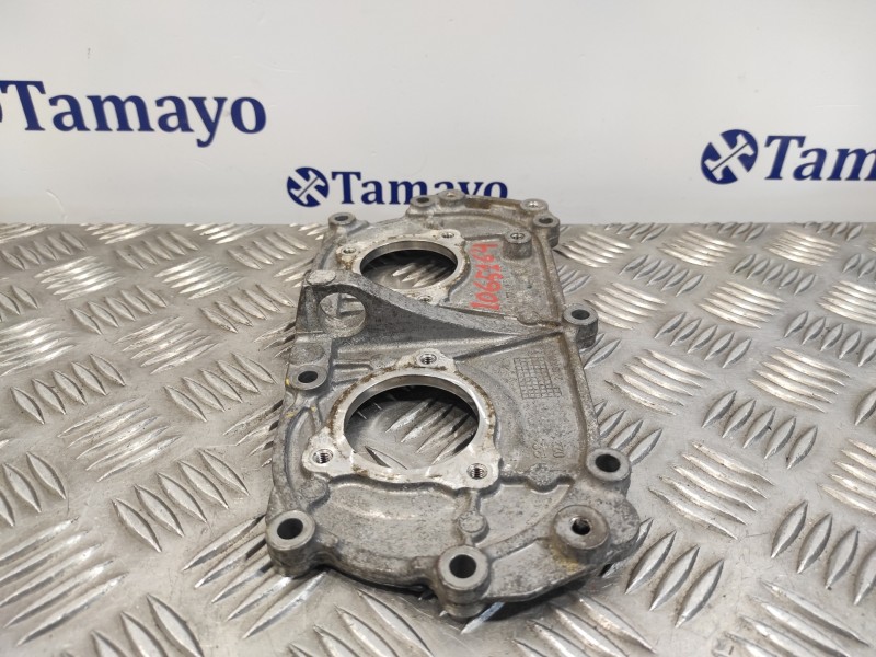 Recambio de tapa distribucion para mercedes-benz clase c (w205) familiar referencia OEM IAM A2740150700  