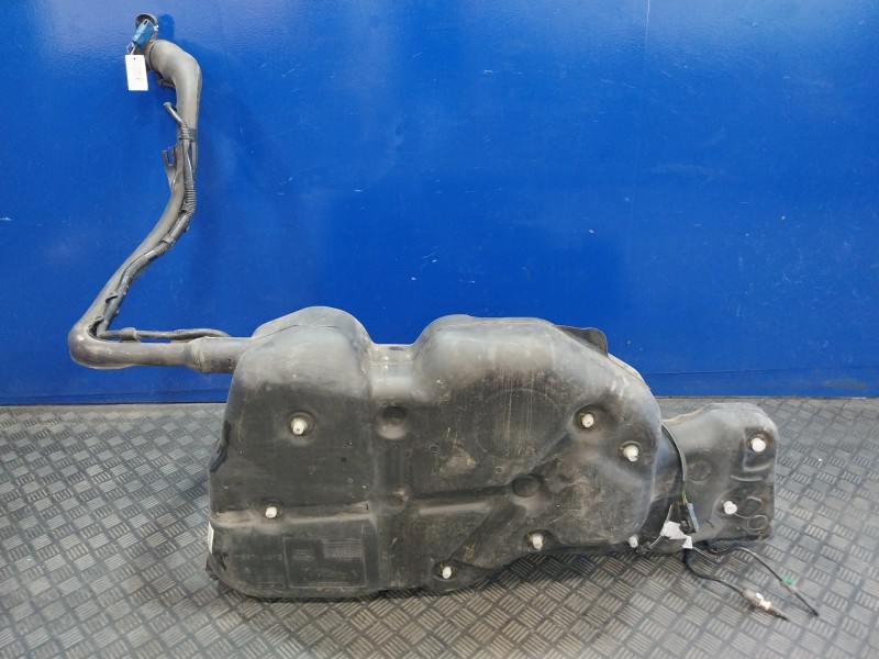 Recambio de deposito combustible para peugeot partner kombi referencia OEM IAM 9672076680  