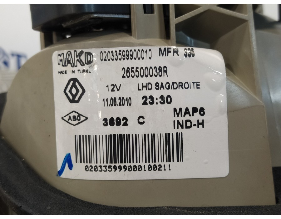 Recambio de piloto trasero derecho interior para renault fluence 1.5 dci diesel fap referencia OEM IAM 265500038R  