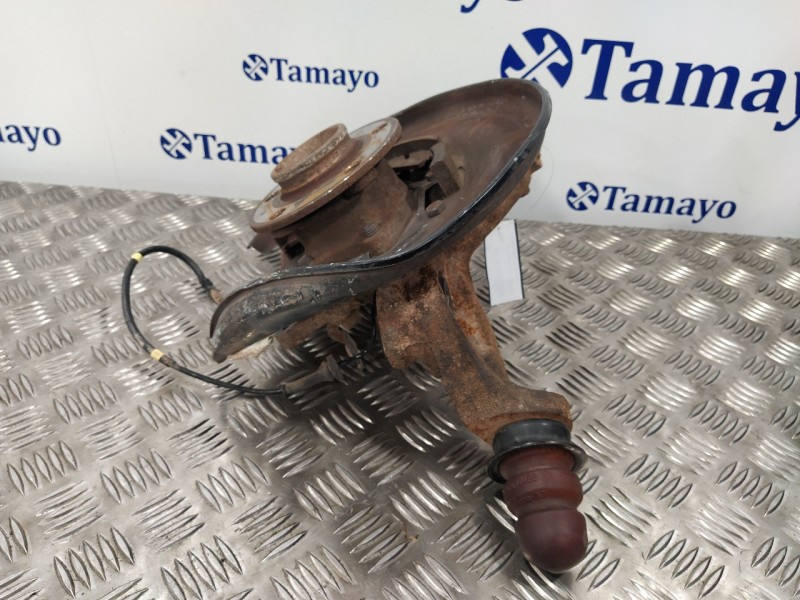 Recambio de mangueta trasera derecha para volvo xc90 2.4 diesel cat referencia OEM IAM P30793075  