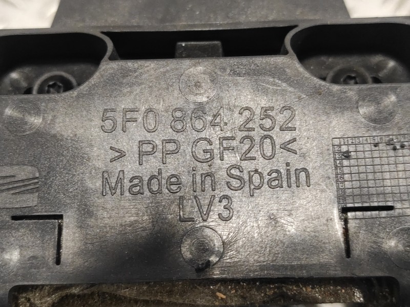 Recambio de moldura para seat leon (5f1) 1.6 tdi referencia OEM IAM 5F0864225 5F0864225B 5F0864225A