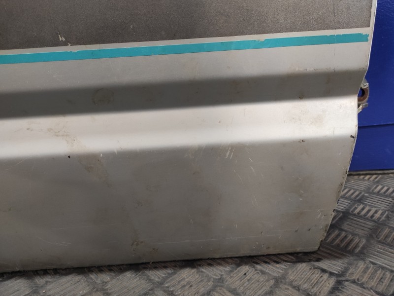 Recambio de puerta delantera derecha para nissan patrol gr (y60) 2.8 turbodiesel referencia OEM IAM   