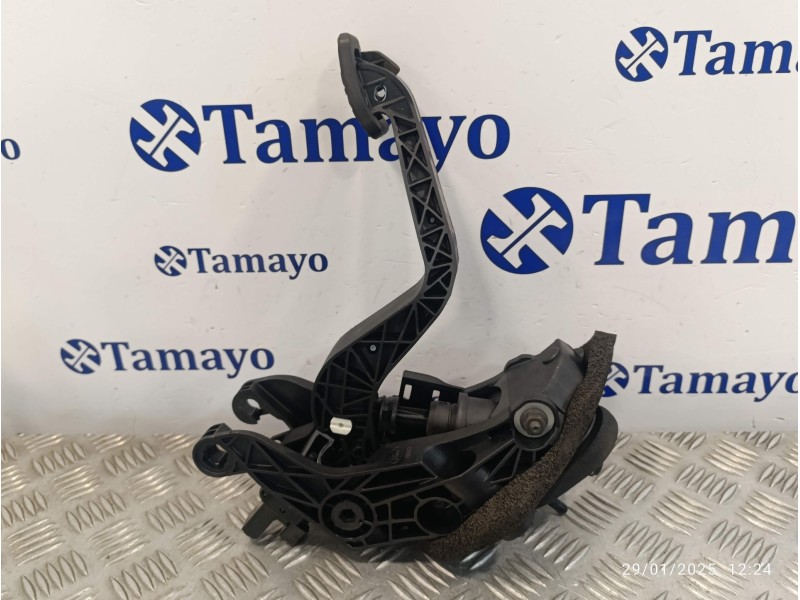 Recambio de pedal embrague para ford fiesta (ccn) 1.25 16v cat referencia OEM IAM AY117B633AD  