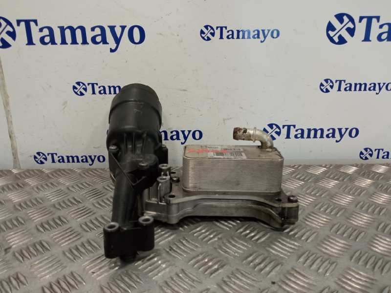 Recambio de enfriador aceite motor para mercedes-benz vito kasten (639) referencia OEM IAM A6511800665 70321178 U7902003