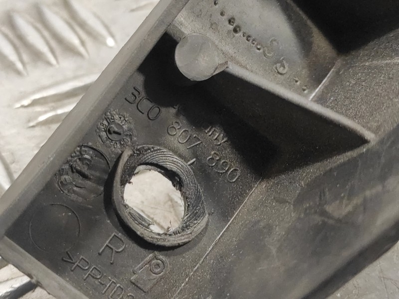 Recambio de soporte faro derecho para volkswagen passat variant (3c5) 2.0 tdi referencia OEM IAM 3C0807890  