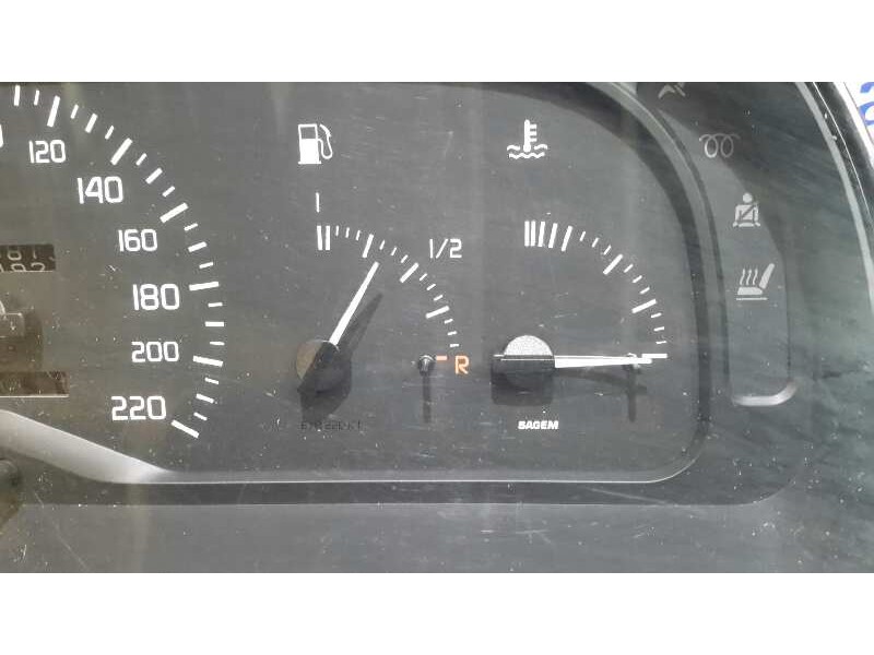 Recambio de cuadro instrumentos para renault laguna (b56) referencia OEM IAM 7700844747 P7700844747 216137529A