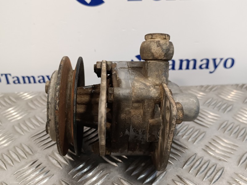 Recambio de bomba servodireccion para mercedes-benz mb 120 2.4d referencia OEM IAM 616963  OM616963