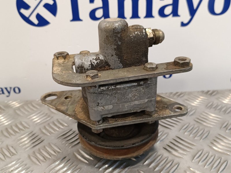 Recambio de bomba servodireccion para mercedes-benz mb 120 2.4d referencia OEM IAM 616963  OM616963