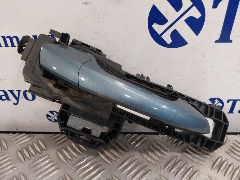 Recambio de maneta exterior delantera derecha para mercedes-benz clase gla (w156) referencia OEM IAM A2047601800 05080801 A15676
