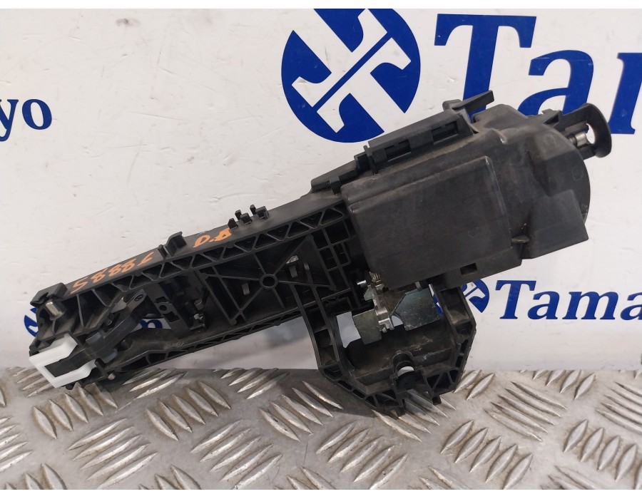 Recambio de maneta exterior delantera derecha para mercedes-benz clase gla (w156) referencia OEM IAM A2047601800 05080801 A15676