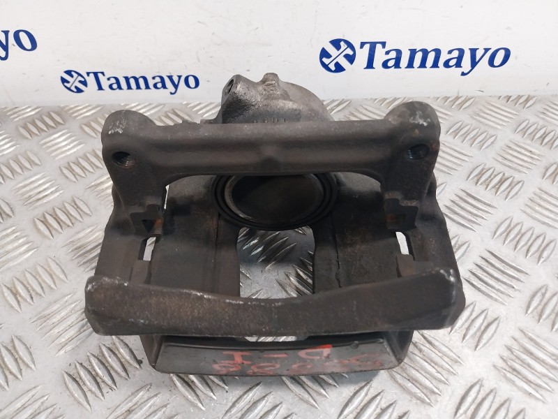 Recambio de pinza freno delantera izquierda para mercedes-benz clase gla (w156) referencia OEM IAM 320X30  