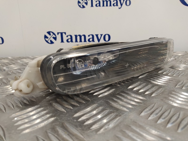 Recambio de faro antiniebla derecho para bmw serie 3 berlina (e46) 2.5 24v referencia OEM IAM   