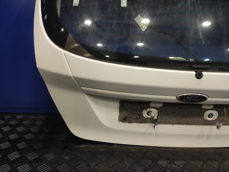 Recambio de porton trasero para ford fiesta (ccn) 1.25 16v cat referencia OEM IAM   