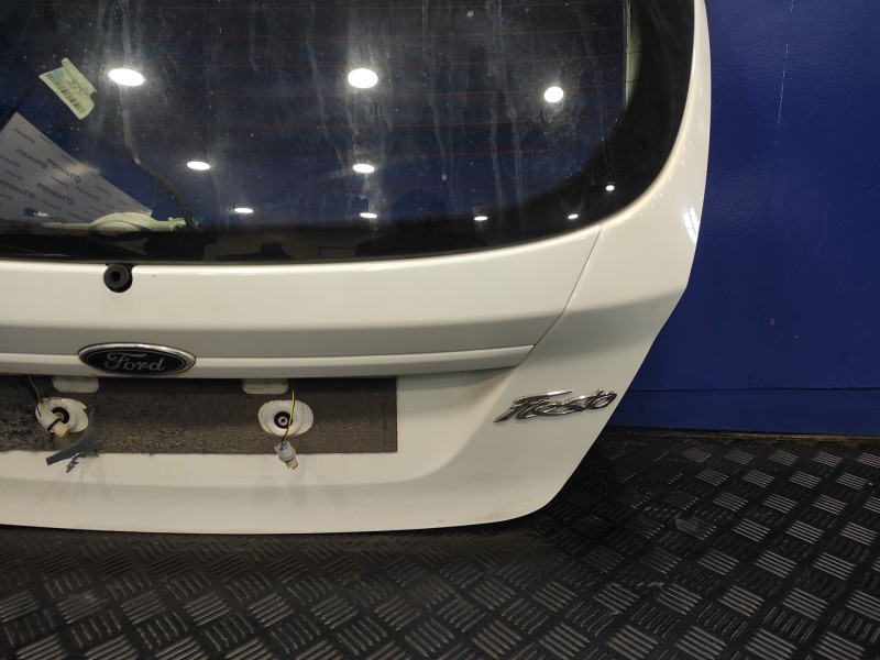 Recambio de porton trasero para ford fiesta (ccn) 1.25 16v cat referencia OEM IAM   