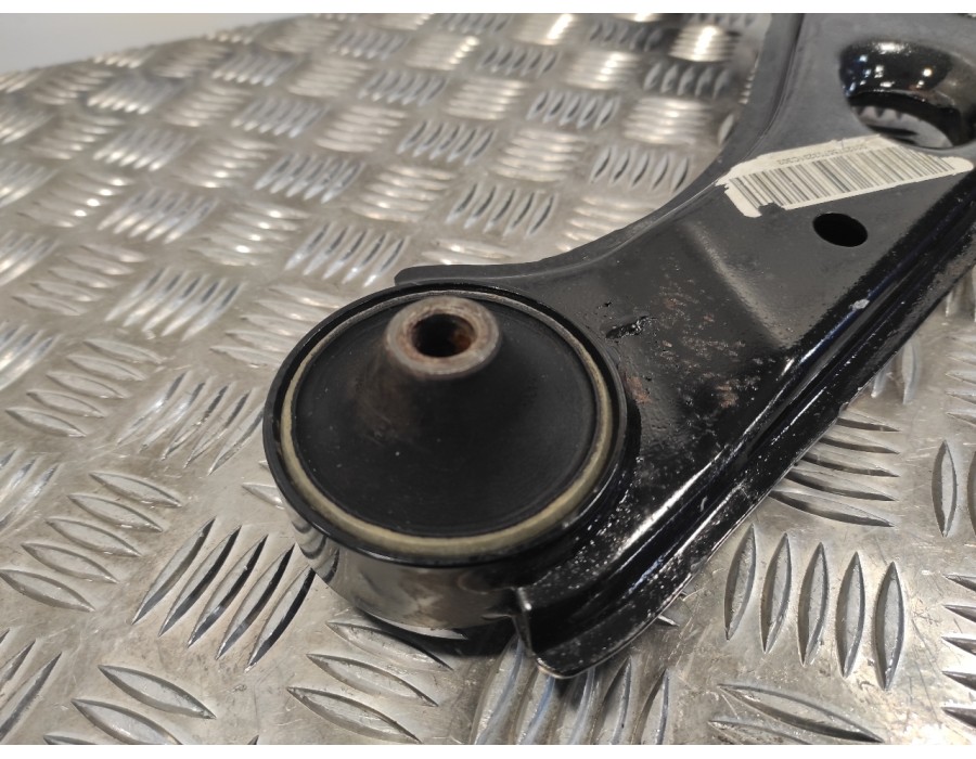 Recambio de brazo suspension inferior delantero derecho para opel corsa d 1.3 16v cdti cat (z 13 dth / l4i) referencia OEM IAM  