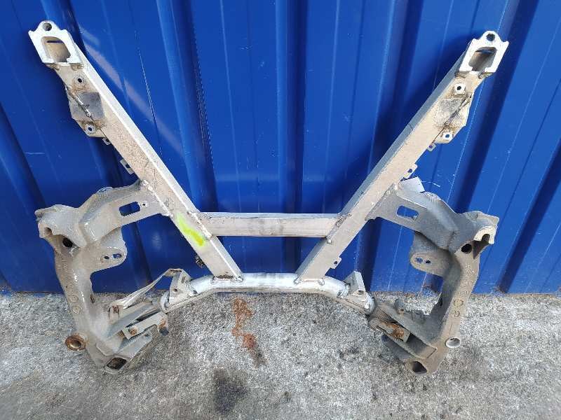 Recambio de puente delantero para bmw serie 5 berlina (e39) 2.5 24v cat referencia OEM IAM 256S4  