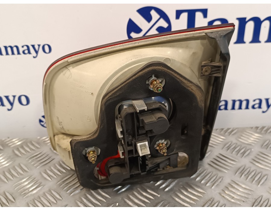 Recambio de piloto trasero izquierdo interior para volkswagen touareg (7la) 2.5 tdi referencia OEM IAM 7L6945093H  28269003