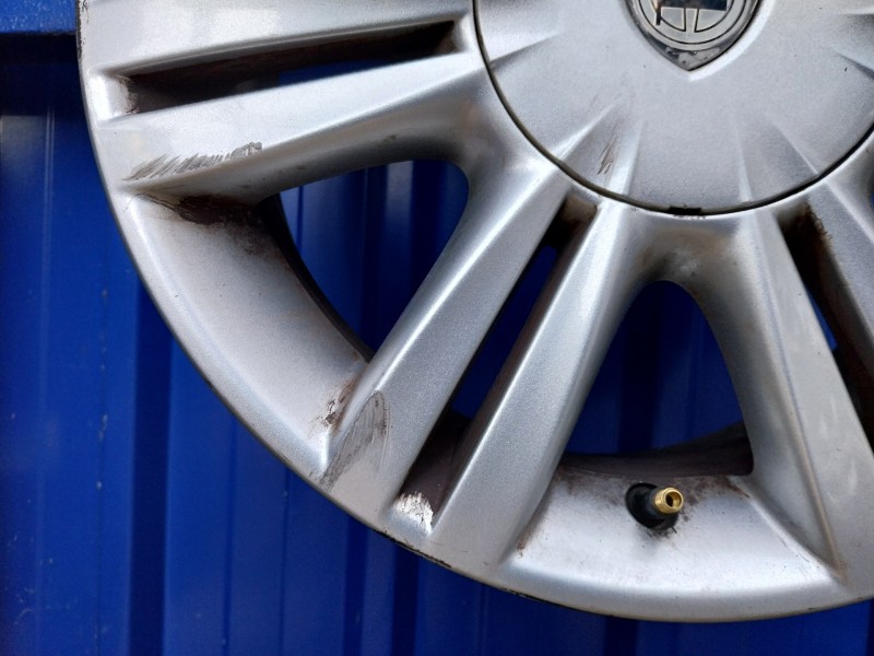 Recambio de llanta para lancia musa (184) referencia OEM IAM 51748730  