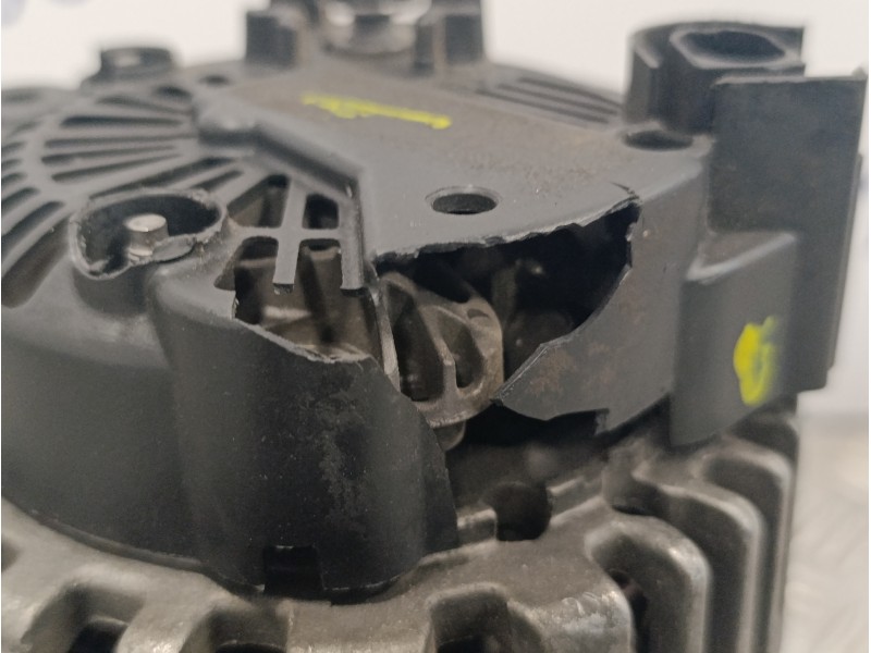 Recambio de alternador para volkswagen polo (6r1) 1.4 fsi referencia OEM IAM 036903024H  2542696G