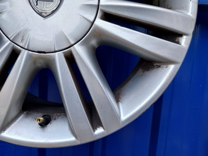 Recambio de llanta para lancia musa (184) referencia OEM IAM 51748730  