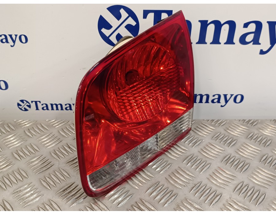 Recambio de piloto trasero derecho interior para volkswagen touareg (7la) 2.5 tdi referencia OEM IAM 7L6945094H  28268003