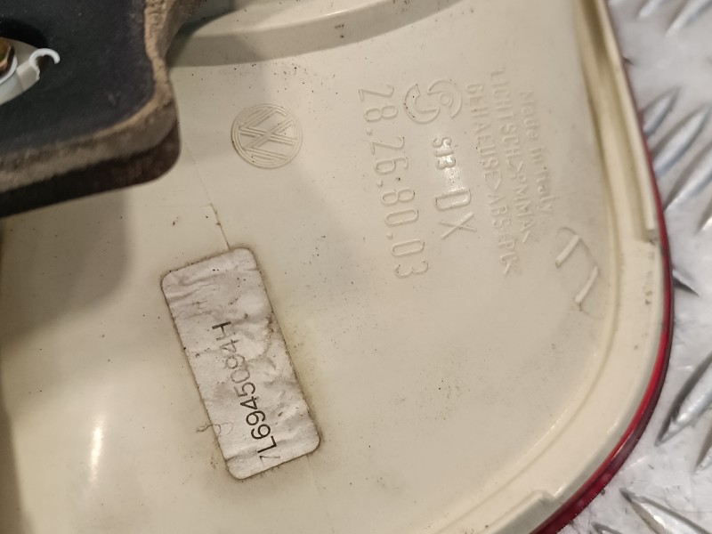 Recambio de piloto trasero derecho interior para volkswagen touareg (7la) 2.5 tdi referencia OEM IAM 7L6945094H  28268003