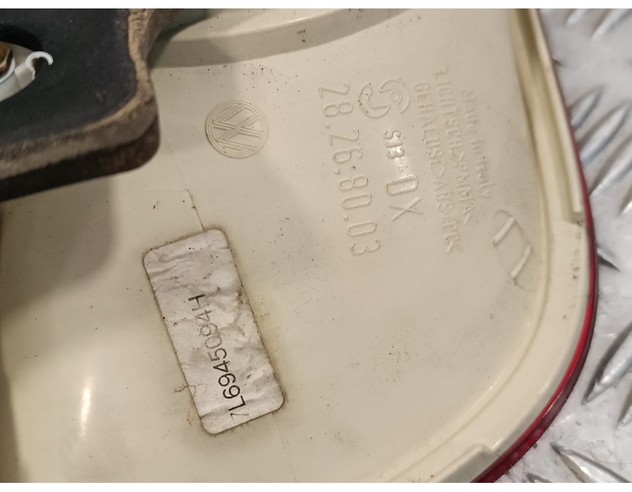 Recambio de piloto trasero derecho interior para volkswagen touareg (7la) 2.5 tdi referencia OEM IAM 7L6945094H  28268003