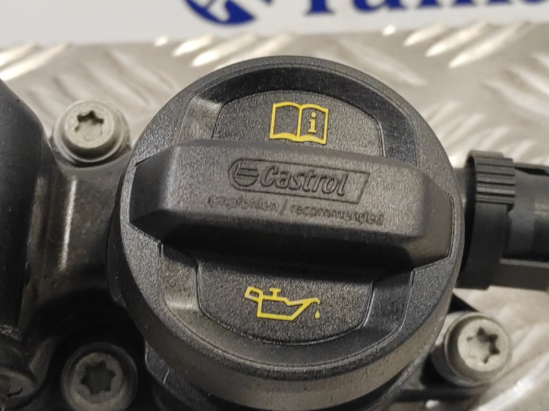 Recambio de tapa balancines para volkswagen t-roc 1.5 16v tsi act referencia OEM IAM 05E103495J  4013978C