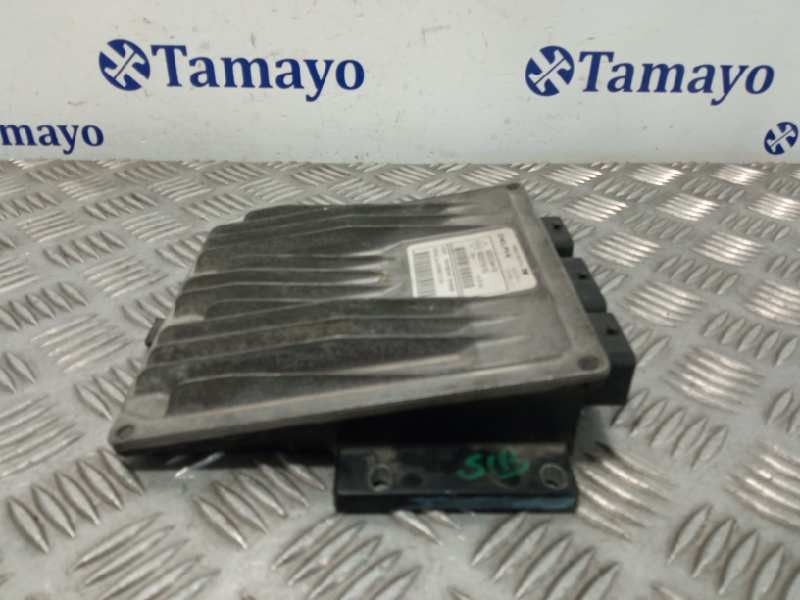 Recambio de centralita motor uce para renault megane ii berlina 3p referencia OEM IAM 8200334419  8200334419