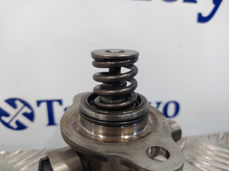 Recambio de bomba combustible para volkswagen t-roc 1.5 16v tsi act referencia OEM IAM 05E127027D  